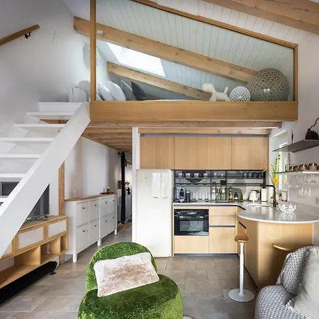 1 Bedroom Mezzanine Appartement *